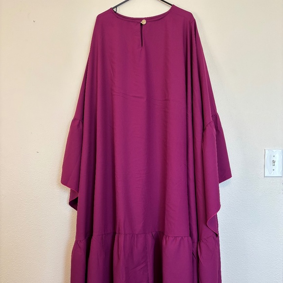 “The Heiress” Dress with POCKETS - Picture 6 of 9